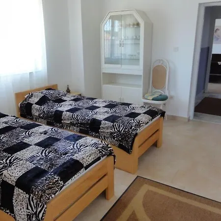 Apartment In With Sea View, Terrace, Air Conditioning, Wi-fi