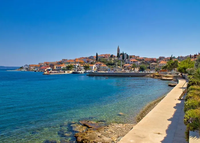 In With Sea View, Terrace, Air Conditioning, Wi-fi * Kukljica