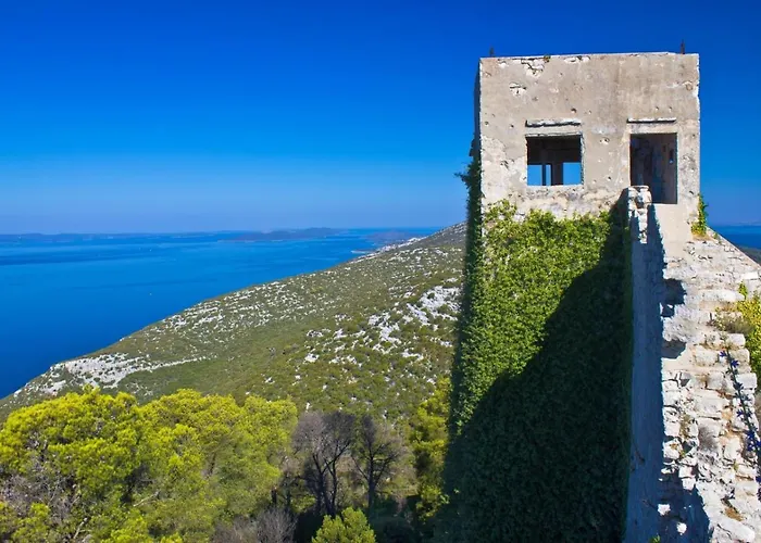 In With Sea View, Terrace, Air Conditioning, Wi-fi Kukljica