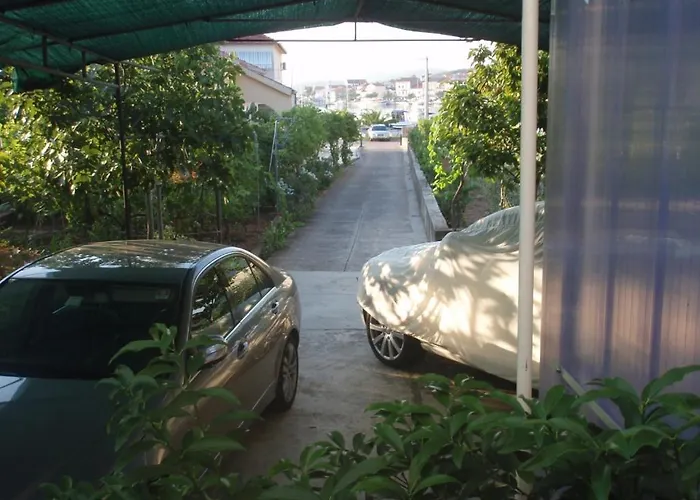 In With Sea View, Terrace, Air Conditioning, Wi-fi *